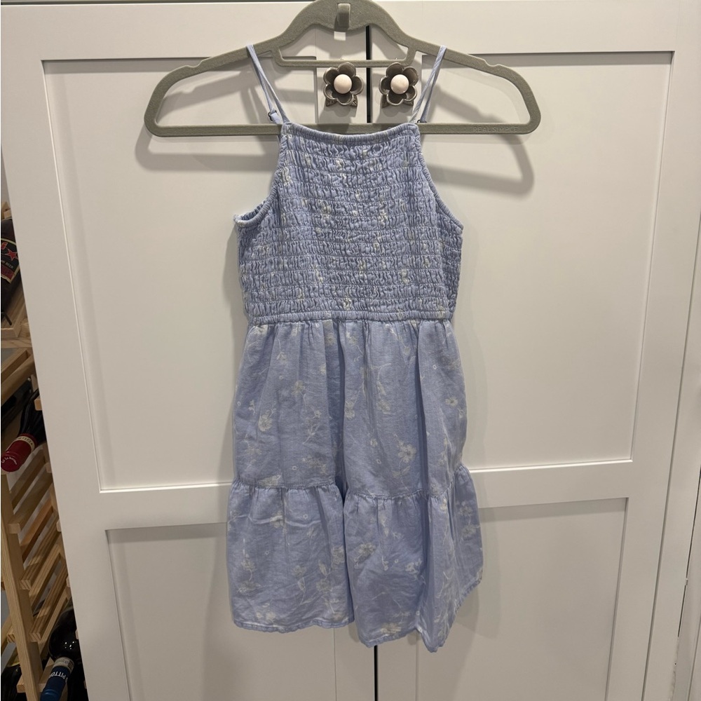 Abercrombie Kids light blue floral dress with pockets. Size 11/12